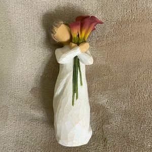 Willow Tree figurine “Bloom”